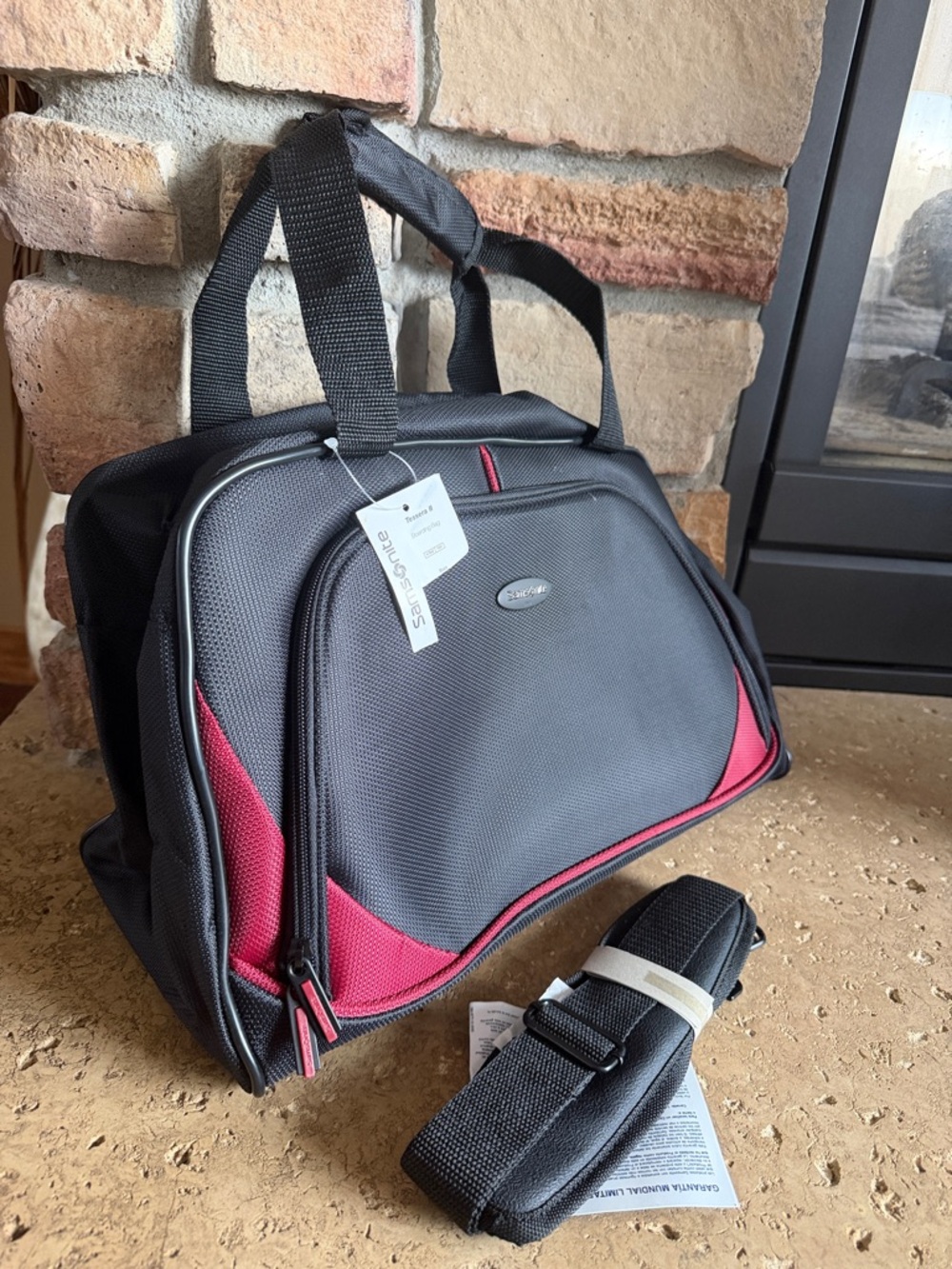 NWT - Samsonite Tessera II Boarding Bag Black and Red Travel with Shoulder Strap